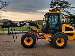 JCB 409 Agri